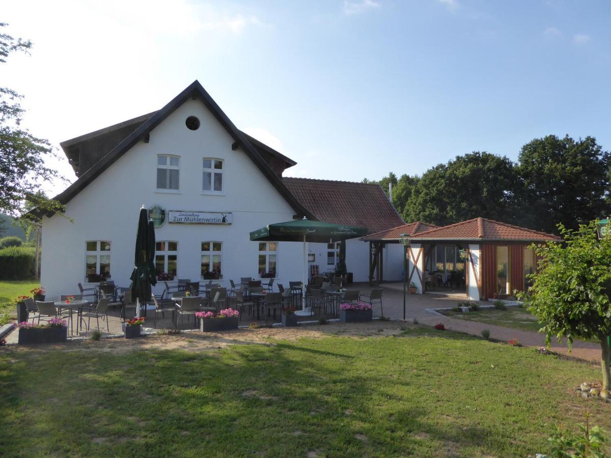 Landgasthaus Zur Mühlenwirtin Petershagen Exterior foto